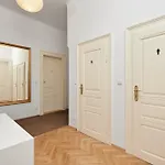And Parking Assistance Quarto em Acomodações Particulares Praga