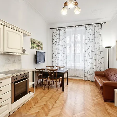 Homestay Quiet Old Town And Parking Assistance Prague