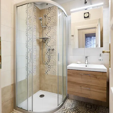 Quiet Old Town And Parking Assistance Homestay Prague