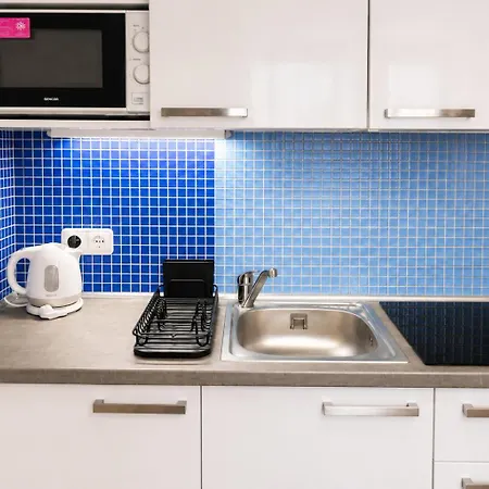 Quiet Old Town And Parking Assistance Homestay Prague