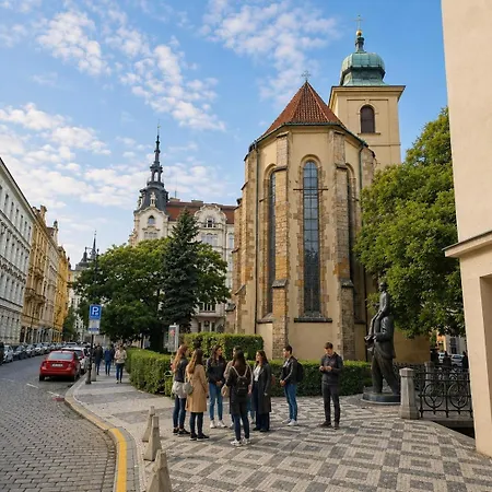 Quiet Old Town And Parking Assistance Homestay Prague