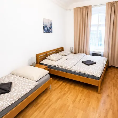 Quiet Old Town And Parking Assistance * Prague